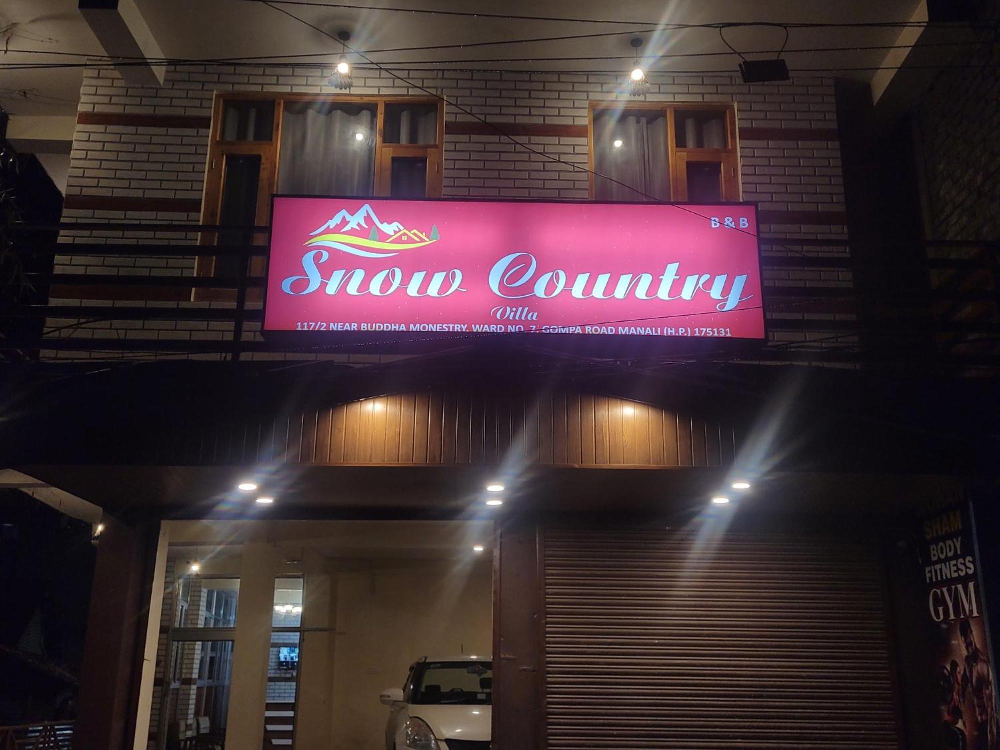 Hotel Snow Country Villa Manāli Exteriér fotografie